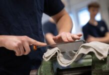 Wer eine Ausbildung in Brandenburg machen möchte, hat noch viele freie Plätze zur Auswahl. (Symbolbild)