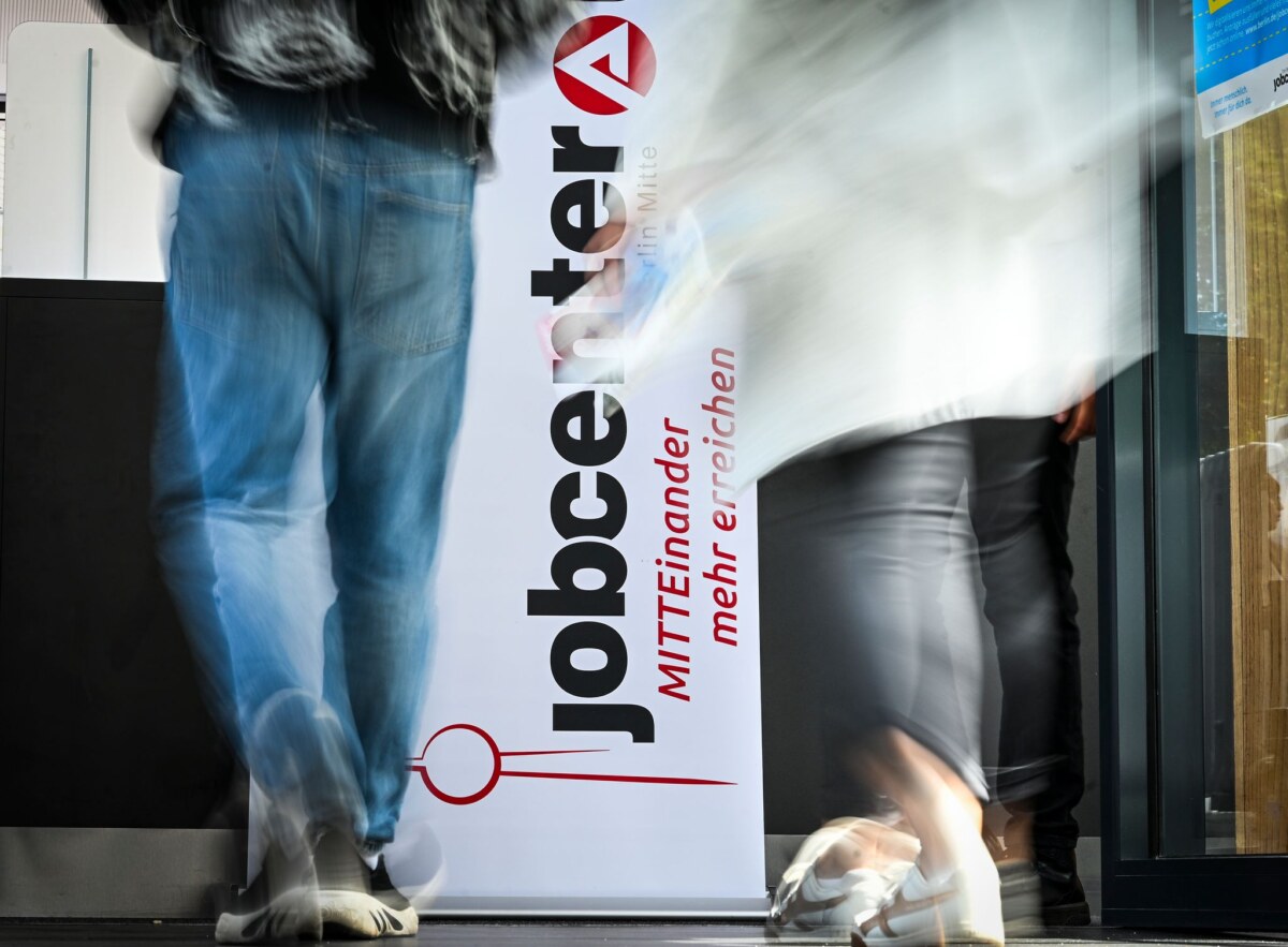 Jobmesse - Tag der Möglichkeiten Im Juli waren in Berlin etwas mehr Arbeitslose gemeldet als im Vormonat. (Archivbild)