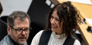 Die beiden Grünen-Fraktionsvorsitzenden Werner Graf und Bettina Jarasch sollen die Partei als Duo in den Wahlkampf führen. (Archivfoto)