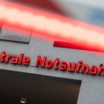 Viele Menschen in Berlin gehen laut einer aktuellen Umfrage direkt in die Notaufnahme, ohne sich vorher ärztlichen Rat zu holen. (Symbolbild)