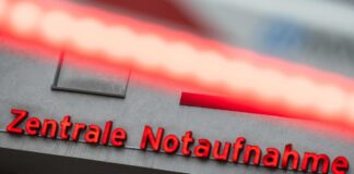 Viele Menschen in Berlin gehen laut einer aktuellen Umfrage direkt in die Notaufnahme, ohne sich vorher ärztlichen Rat zu holen. (Symbolbild)