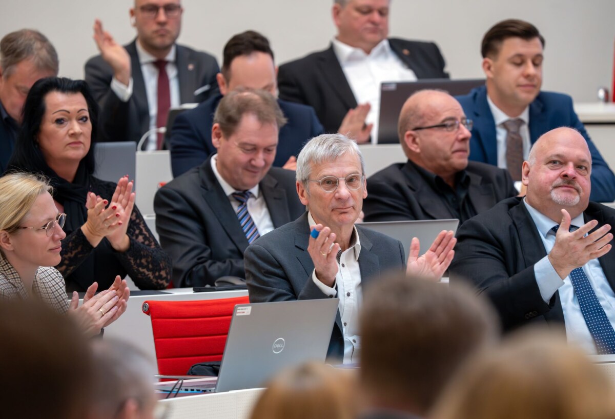 AfD-Fraktion im Landtag Der Verfassungsschutz hat fünf Mitglieder der AfD-Landtagsfraktion als rechtsextremistisch eingestuft (Archivbild).