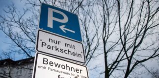 Potsdam hebt die Gebühr für Bewohnerparkausweise ab 1. September deutlich an. (Symbolbild)