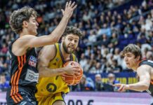 Will McDowell-White (Mitte) verlässt Alba trotz gültigem Vertrag.