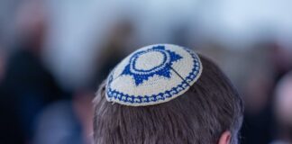 Ein Spion soll für den Iran Juden und jüdische Einrichtungen in Berlin ausgespäht haben. (Symbolbild)