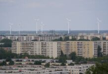 Berlin ist auf der Suche nach neuen Standorten für Windkraftanlagen. (Archivfoto) 