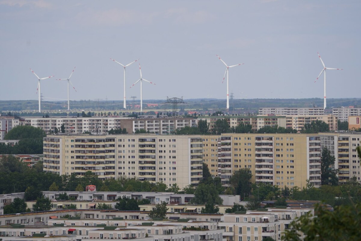 Windkraft in Berlin Berlin ist auf der Suche nach neuen Standorten für Windkraftanlagen. (Archivfoto)