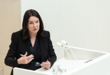 Brandenburgs Gesundheitsministerin Britta Müller (parteilos) sieht den Bund in der Pflicht zur Kostenregelung für die Fahrt von Rettungswagen ohne Patient.