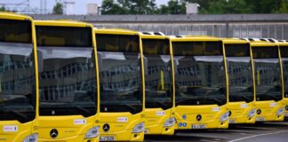 Mehr Platz für Busse: Die Berliner Verkehrsbetriebe wollen mehr Betriebshöfe für die eigene Flotte errichten. (Archivbild)