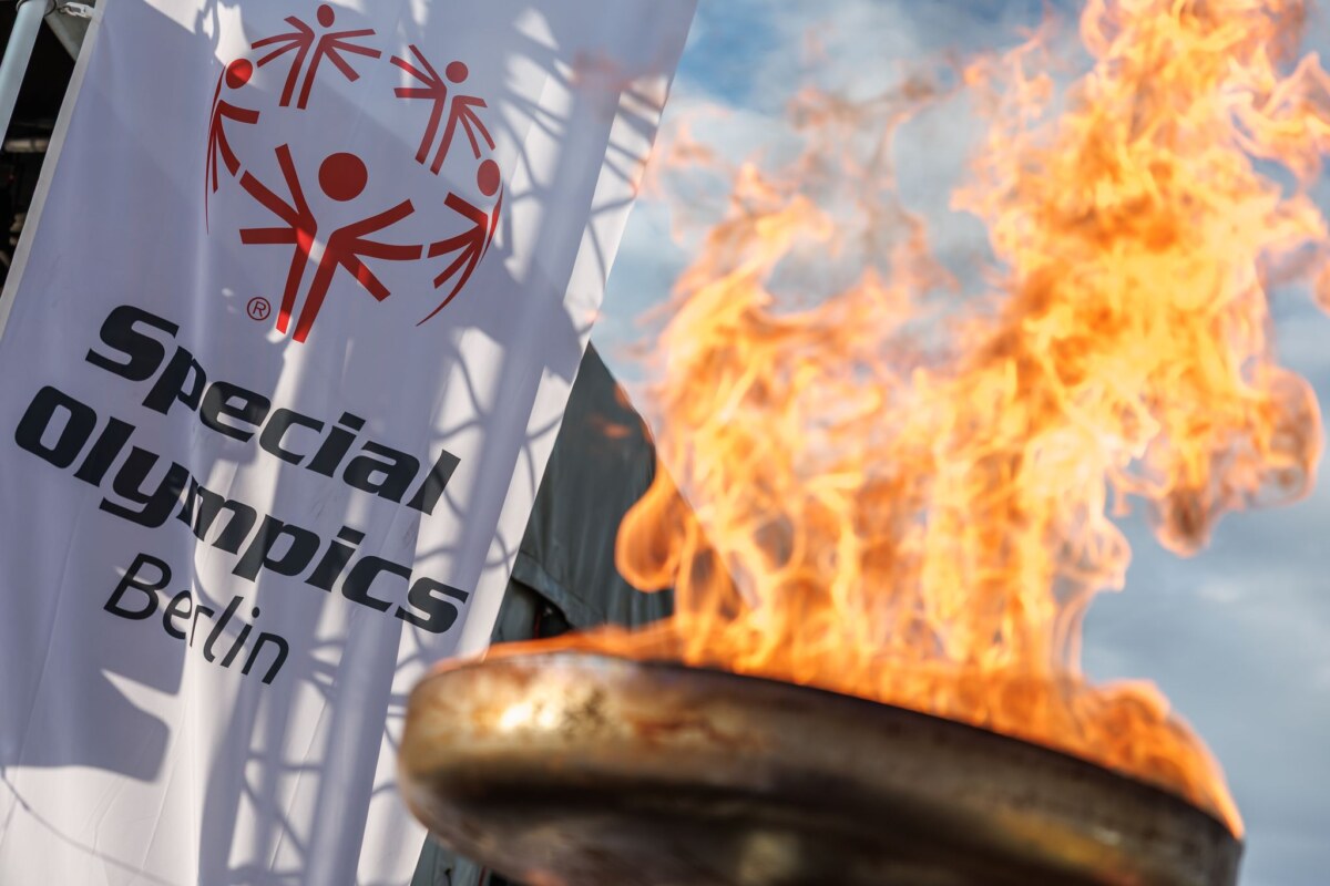 Behindertensport: Special Olympics Landesspiele in Berlin Die Flamme der Hoffnung brennt bei der Eröffnung der Landesspiele der Special Olympics