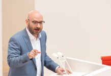 Brandenburgs Innenminister René Wilke (parteilos) äußert sich zur Forderung der AfD, die Hochstufung als gesichert rechtsextrem zu veröffentlichen.