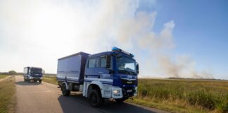 Das THW (Technisches Hilfswerk) unterstützt die Feuerwehr in den Waldbrandgebieten in Sachsen und Thüringen. (Archivbild)