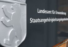 Es sei nicht auszuschließen, dass Amtsträger etwas gegen Gegenleistung herausgegeben hätten, so der Sprecher der Staatsanwaltschaft. (Archivbild) 
