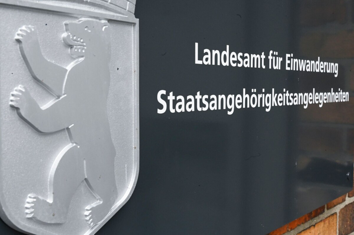 Landesamt für Einwanderung (LEA) Es sei nicht auszuschließen, dass Amtsträger etwas gegen Gegenleistung herausgegeben hätten, so der Sprecher der Staatsanwaltschaft. (Archivbild)