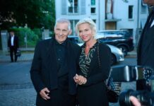 Schauspieler Heinz Hoenig kam mit seiner Frau Annika Kärsten-Hoenig zu einem Empfang nach Berlin.