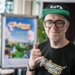 Dr. Motte, DJ und Musiker, gestikuliert auf der Pressekonferenz zur diesjährigen «Rave The Planet Parade - Our Future is now»