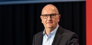 Brandenburgs Ministerpräsident Dietmar Woidke verweist bei der Frage potenzieller Nachfolgekandidaten auf den SPD-Nachwuchs. (Archivbild)