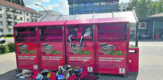 So wie hier in Friedrichsfelde sieht es bei vielen Altkleider-Containern aus. Bild: Martin Schwarz