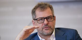 Grünen-Fraktionschef Werner Graf sieht falsche Weichenstellungen bei der Fernwärme in Berlin. 