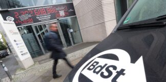 Der Bund der Steuerzahler hält die Ausgaben für Gutachter- und Beraterverträge in Brandenburg für zu hoch (Archivbild).