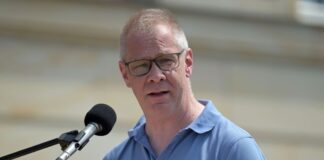 Der Brandenburger Antisemitismusbeauftragte Andreas Büttner wehrt sich gegen Kritik bis hin zur Forderung nach seinem Austritt aus der Linkspartei. (Archivbild)