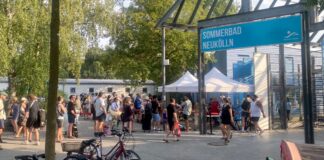 In den Freibädern ist bei hohen Temperaturen viel los. 