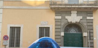In Italien wurde eine Frau aufgrund eines europäischen Haftbefehls festgenommen, die nun nach Deutschland ausgeliefert werden soll. (Symbolbild)