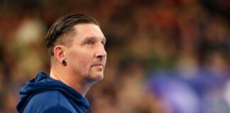 Vorstand Sport Stefan Kretzschmar wartet bei den Füchsen weiter auf seine Vertragsverlängerung. (Archivbild)