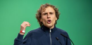 Nach Saskia Ludwigs Reise verlangt Grüne-Jugend-Chef Jakob Blasel Konsequenzen. (Archivbild)
