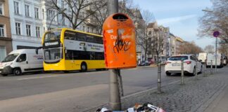 Viele Menschen werfen Müll achtlos weg (Archivbild) 