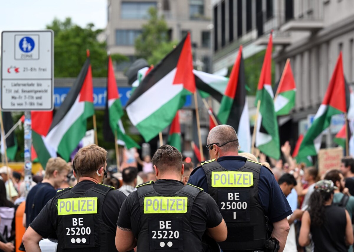 Propalästinensische Demonstration in Berlin Propalästinensische Demonstranten haben sich in Berlin versammelt. (Archivbild)