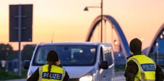  Die Bundespolizeidirektion Berlin hat Polizeiinspektionen in in Angermünde, Frankfurt (Oder) und Forst.(Archivbild)