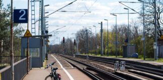 Im Regionalverkehr kommt es auf der Verbindung zwischen Doberlug-Kirchhain und Leipzig zu Beeinträchtigungen. (Archivbild)