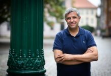 Der Berliner SPD-Fraktionschef Saleh fordert einen neuen Mietendeckel. (Archivbild)