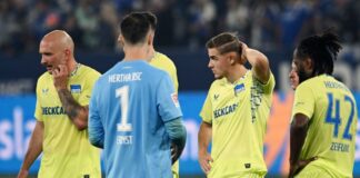 Herthas Profis waren nach dem schwachen Auftritt auf Schalke ratlos.