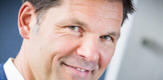 Steffen Krach will den Abwärtstrend seiner SPD als Spitzenkandidat in Berlin stoppen.