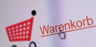 Bei der Berliner Verbraucherzentrale finden Interessierte Informationen über sogenannte Fake-Shops im Internet. (Symbolbild)