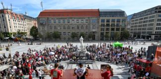 Ein Konzert und eine Demonstration machen auf das Leid von Kindern in Gaza aufmerksam.