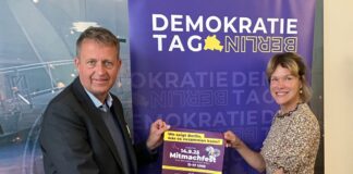 Staatssekretär für Gesellschaftlichen Zusammenhalt, Oliver Friederici (CDU), und die Geschäftsführerin der Stiftung, Beate Stoffers. Beim Mitmachfest im Rahmen des Berliner Demokratietags am 14. September gibt es ein volles Programm. 