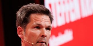 Der designierte Spitzenkandidat der Berliner SPD, Steffen Krach, hält den  Mangel an bezahlbaren Wohnungen für die zentrale soziale Frage. 