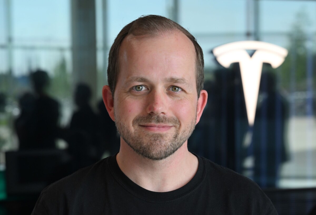 Werksleiter André Thierig Der Werksleiter der Tesla-Fabrik in Grünheide, André Thierig, dringt auf klare Aussagen der Bundesregierung zum Umstieg auf E-Autos. (Archivbild)