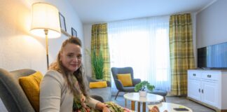 Zwei Probewohner testen zwei Wochen lang das Leben in Eisenhüttenstadt – die Stadt wirbt so um neue Einwohner.