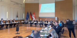 Bei der Industriekonferenz Brandenburg sprechen die Unternehmen mit der Landesregierung über die Lage in der Wirtschaftskrise. (Archivbild)