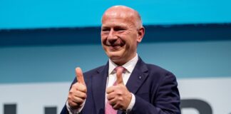 Berlins CDU-Landesvorsitzender Kai Wegner ist mit großer Mehrheit wiedergewählt worden. 