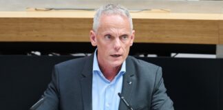 Der SPD-Verkehrspolitiker Tino Schopf ist nicht gut auf den Koalitionspartner CDU zu sprechen. (Archivbild)