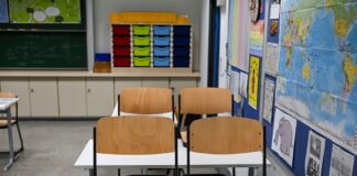 Nach Einschätzung der Bildungssenatorin ist der Lehrermangel in Berlin erst in einigen Jahren behoben.