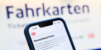 Was kostet das Deutschlandticket ab Januar? Diese Frage soll sich nach Vorstellung von Verkehrssenatorin Ute Bonde (CDU) heute in München klären. (Symbolbild)
