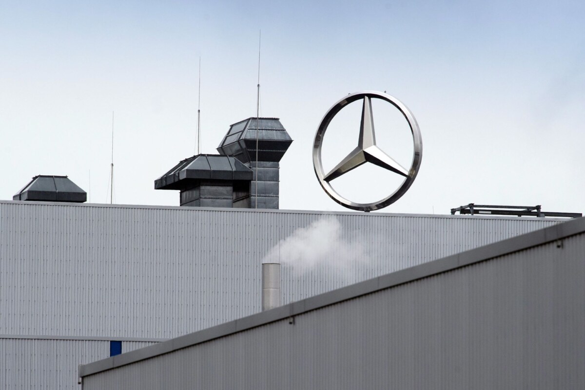 Mercedes-Benz Ludwigsfelde In Ludwigsfelde stellen rund 2.000 Beschäftigte Sprinter mit offenen Baumustern her. (Archivbild)