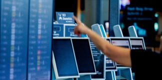 Nach einem Cyberangriff gab es am Berliner Flughafen längere Wartezeiten.