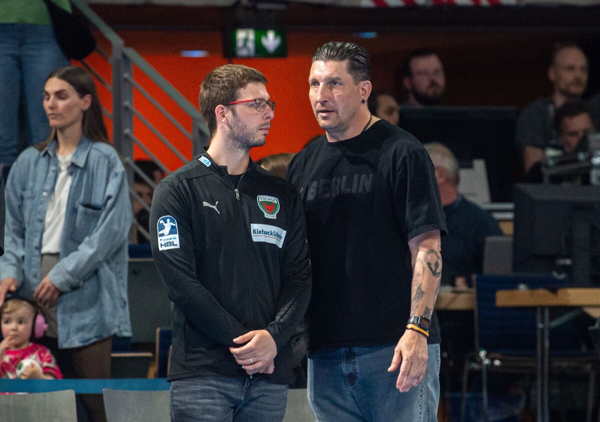 Trainer Jaron Siewert (l.) und Vorstand Sport Stefan Kretzschmar Enge Vertraute: Jaron Siewert (l.) und Stefan Kretzschmar. (Archivbild)